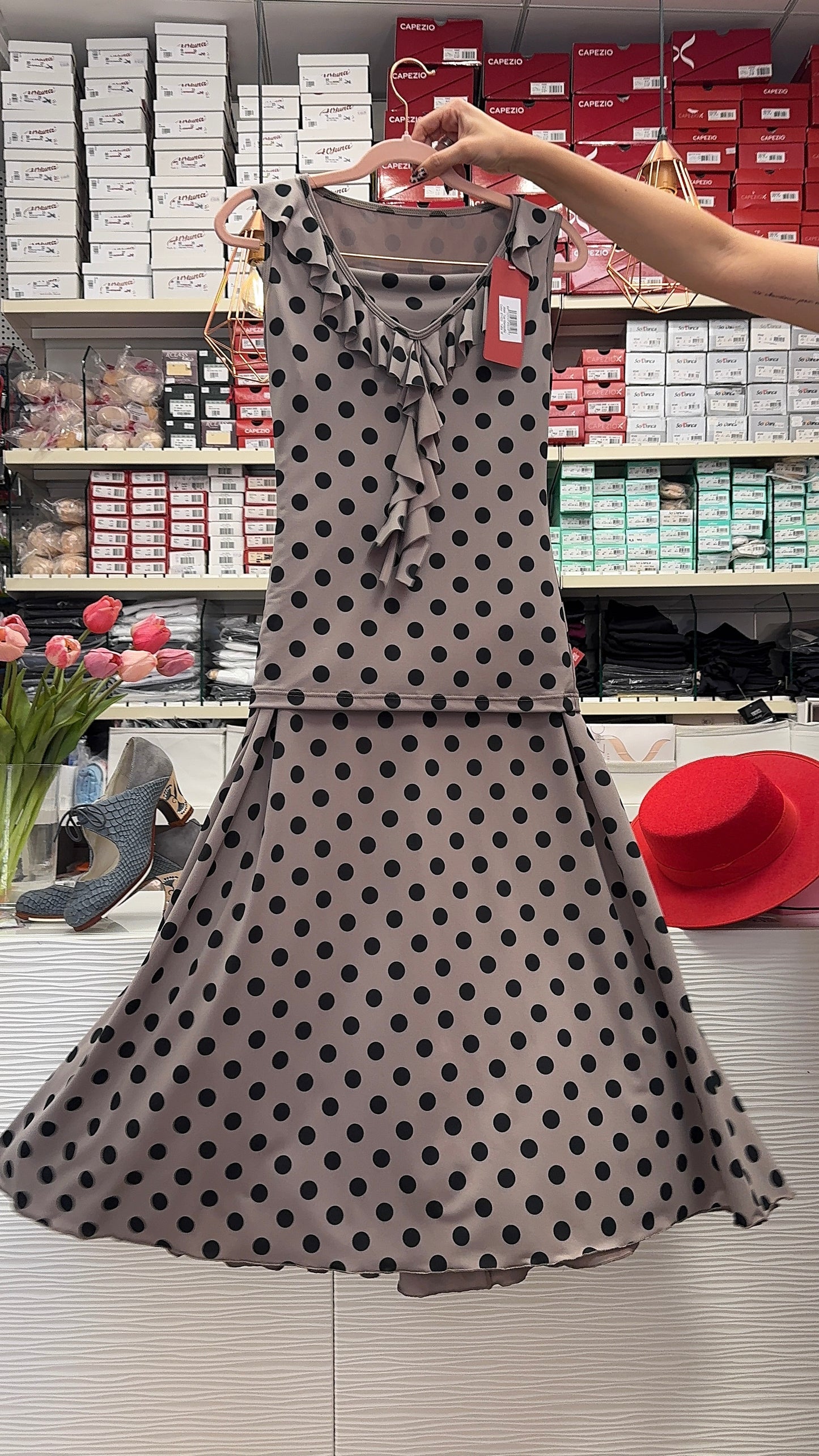 Conjunto flamenca topos negros