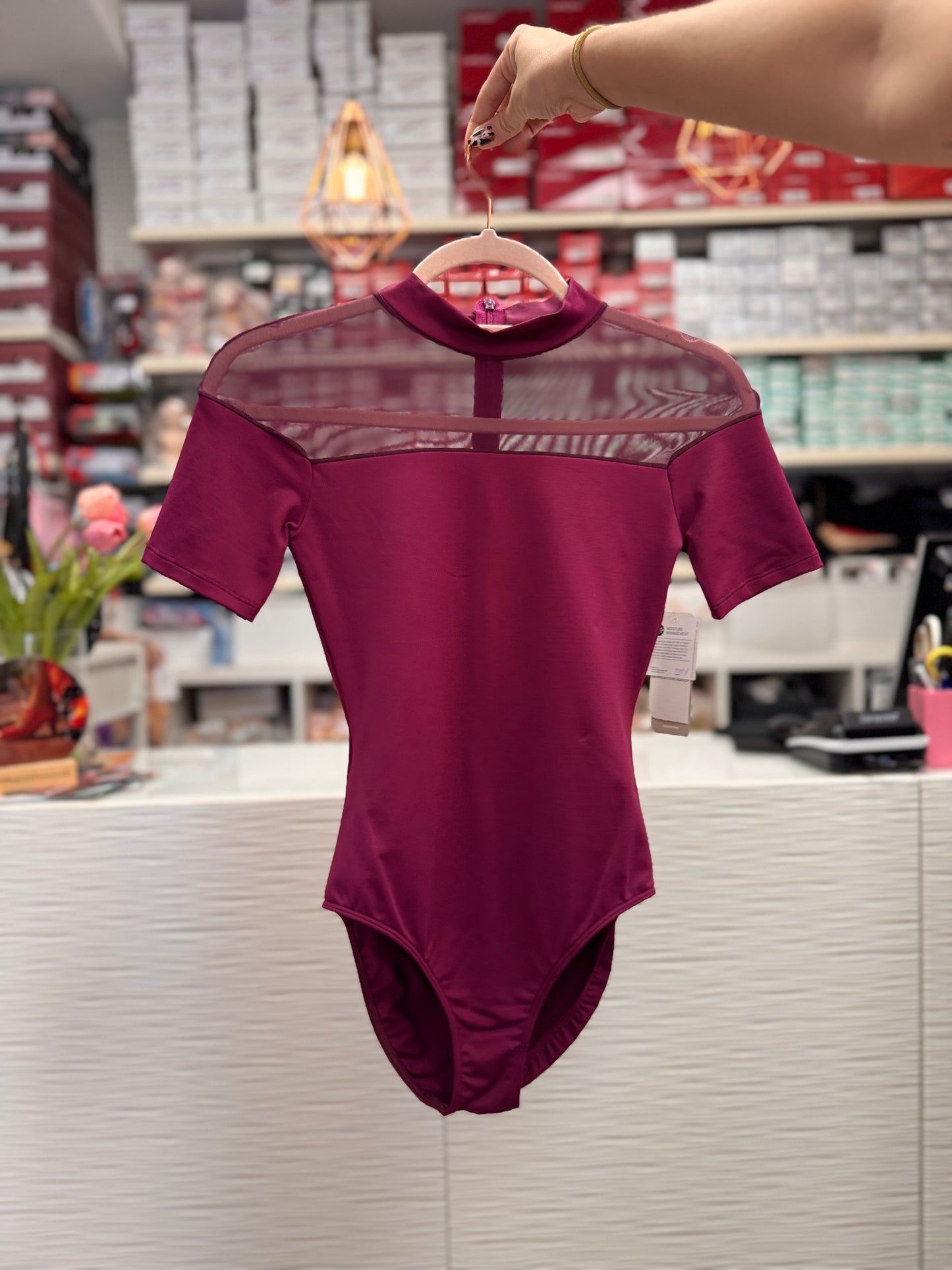 Maillot granate con transparencia